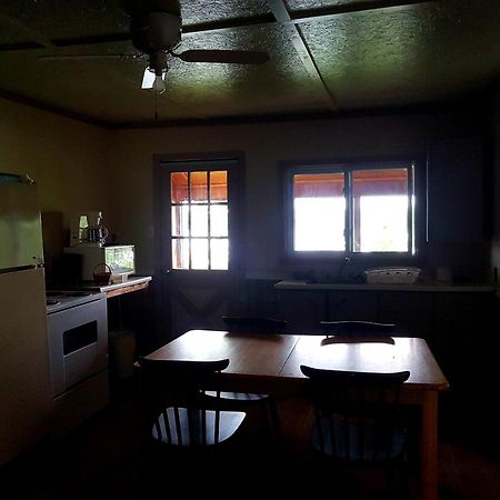 Marble Lake Lodge Cloyne Oda fotoğraf