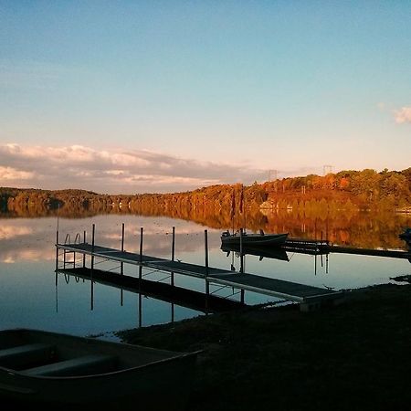 Marble Lake Lodge Cloyne Dış mekan fotoğraf