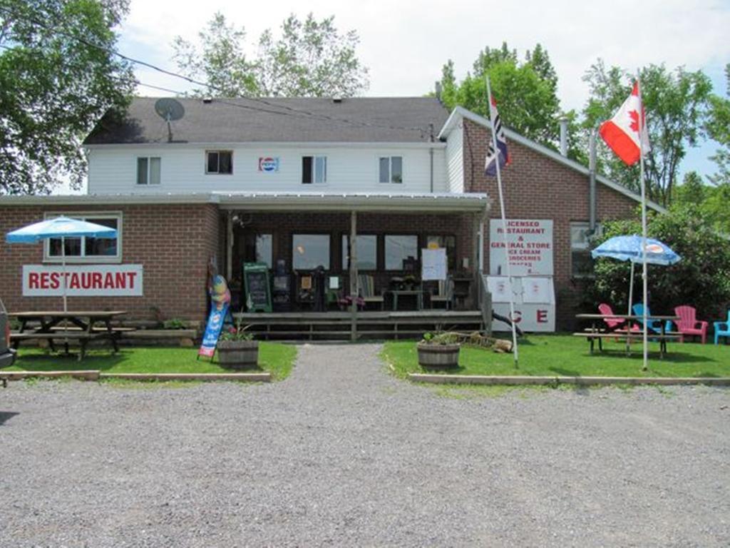 Marble Lake Lodge Cloyne Dış mekan fotoğraf