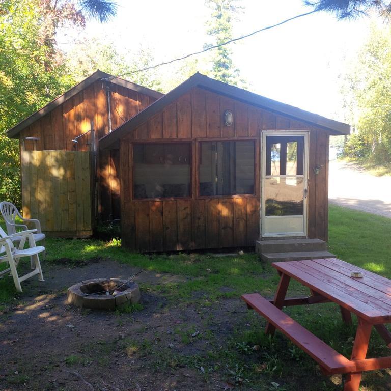 Marble Lake Lodge Cloyne Oda fotoğraf